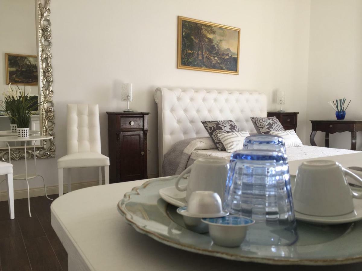 B&B Di Mare E D'Azzurro Salerno Ngoại thất bức ảnh